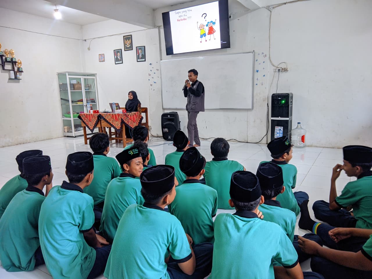 Seminar Anti Narkoba bersama KIPAN Kabupaten Gresik di SMP Islam Syifaul Qulub